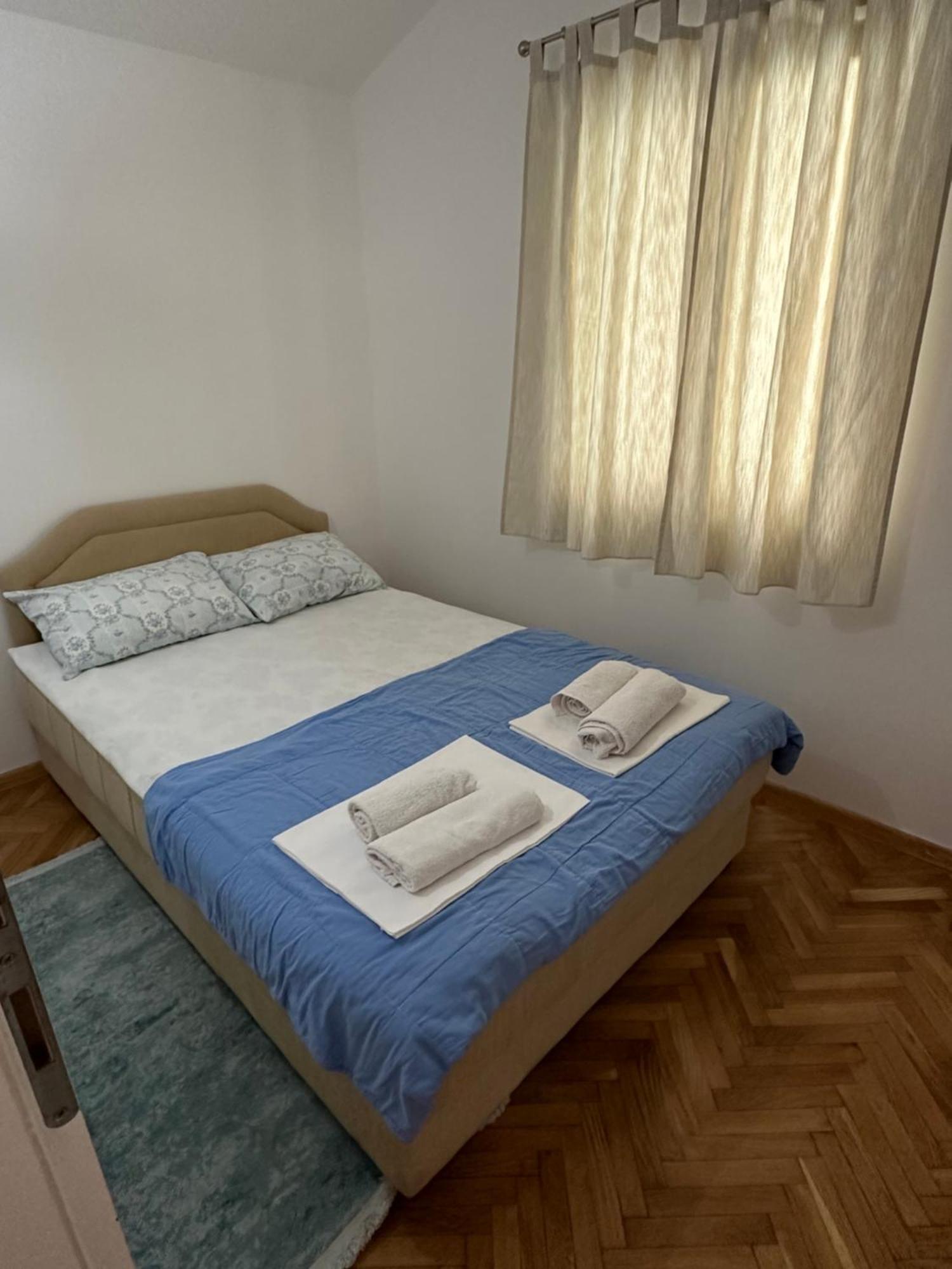Apartmani Jedro 拉法洛维奇 外观 照片