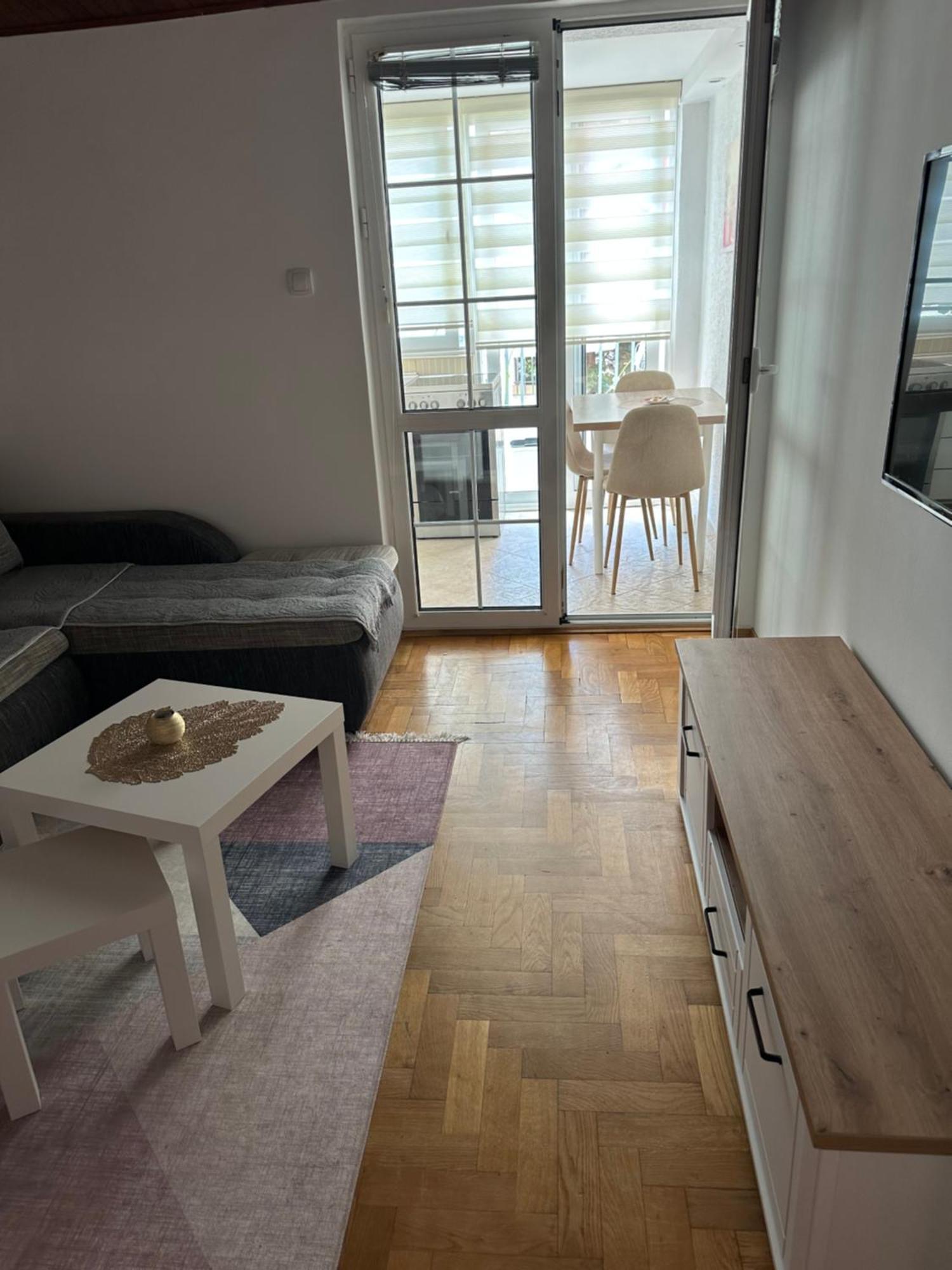 Apartmani Jedro 拉法洛维奇 外观 照片