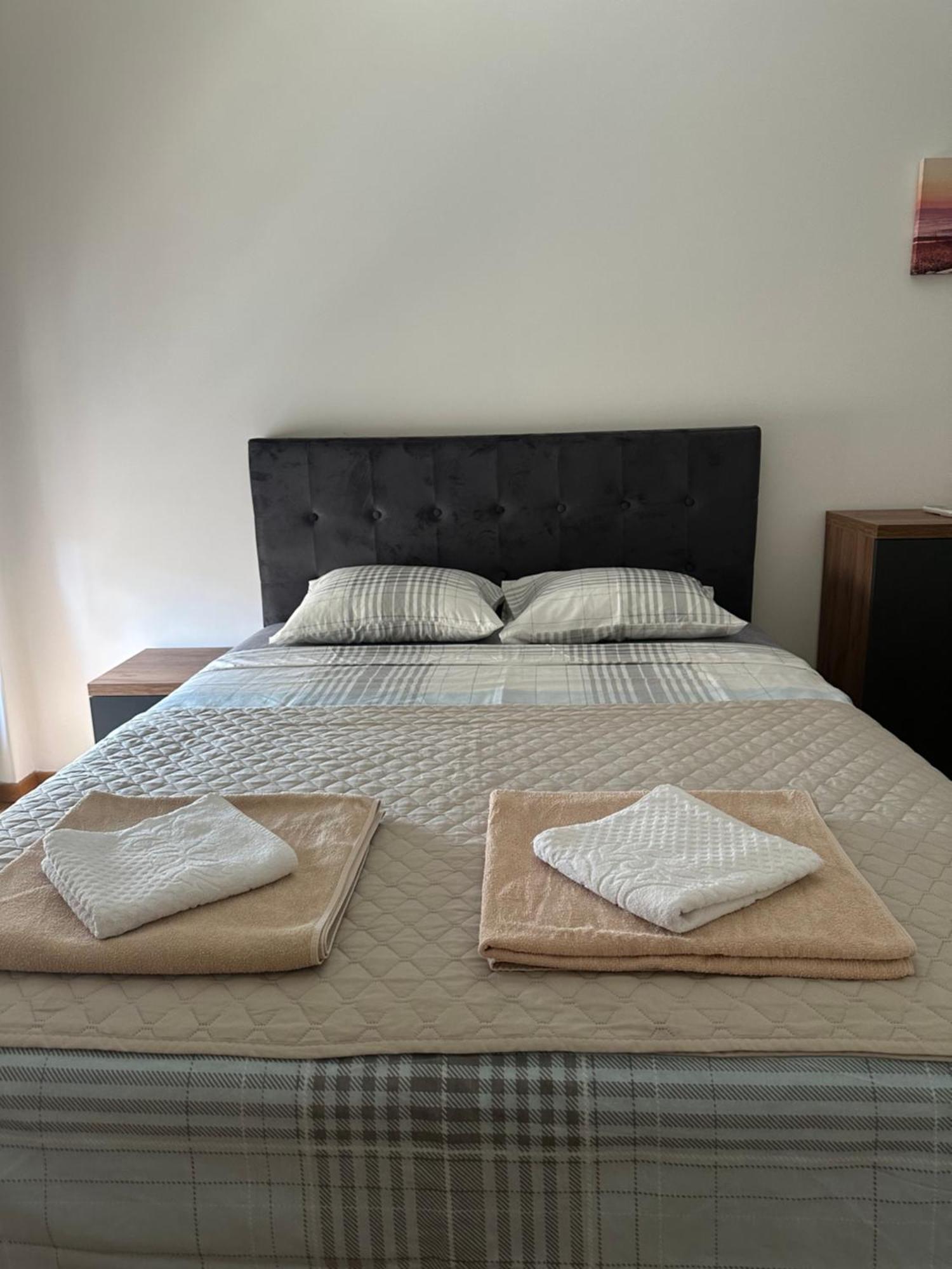 Apartmani Jedro 拉法洛维奇 外观 照片